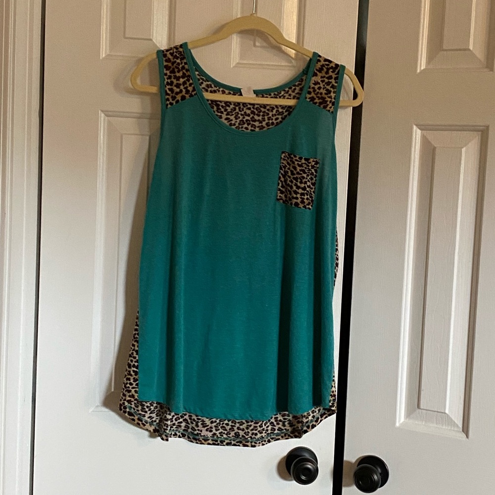 Woman’s Tank Tol